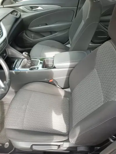 Opel Insignia Sports Tourer 2020 - 13000 EUR, 208000 km - 208000km - foto 11 de 19