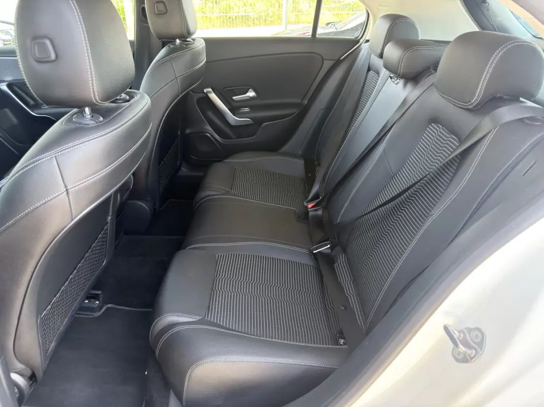 Mercedes-Benz A 180 2018 - 21750 EUR, 102000 km - AUTO.MOTO.pt - 102000km - foto 18 de 18