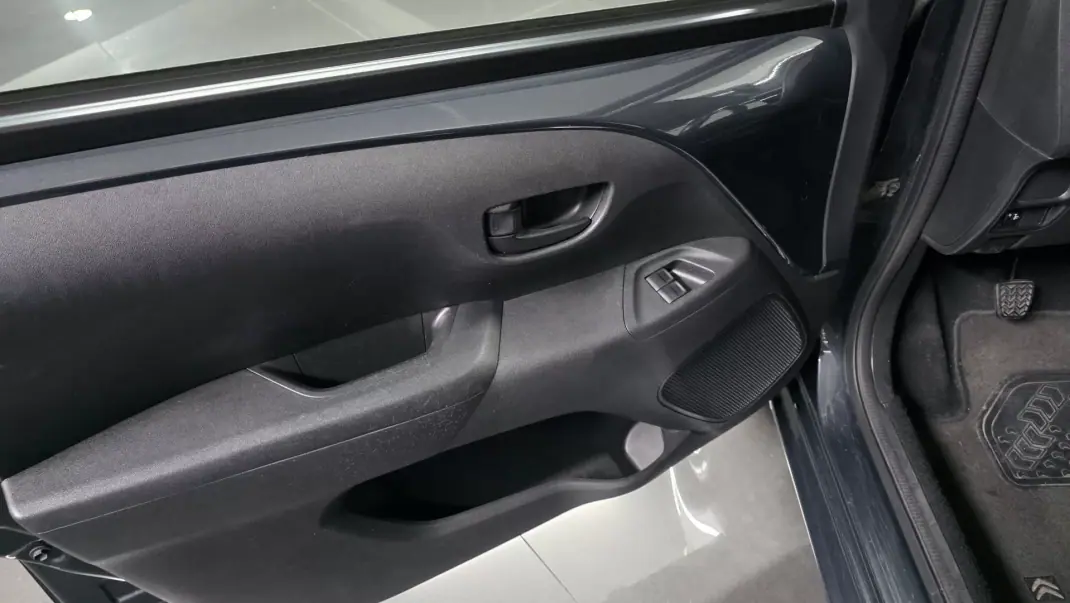 Citroën C1 2016 - 8990 EUR, 84000 km - AUTO.MOTO.pt - 84000km - foto 4 de 25