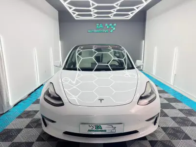 Tesla Model 3 2020 - 24500 EUR, 134000 km - AUTO.MOTO.pt - 134000km - foto 3 de 21