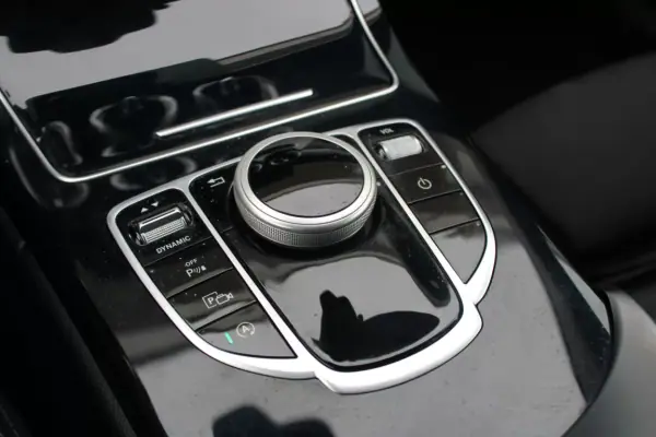 Mercedes-Benz C 200 2020 - 22990 EUR, 173000 km - AUTO.MOTO.pt - 173000km - foto 33 de 33