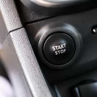 Renault Clio 2018 - 12900 EUR, 89758 km - 89758km - foto 21 de 23