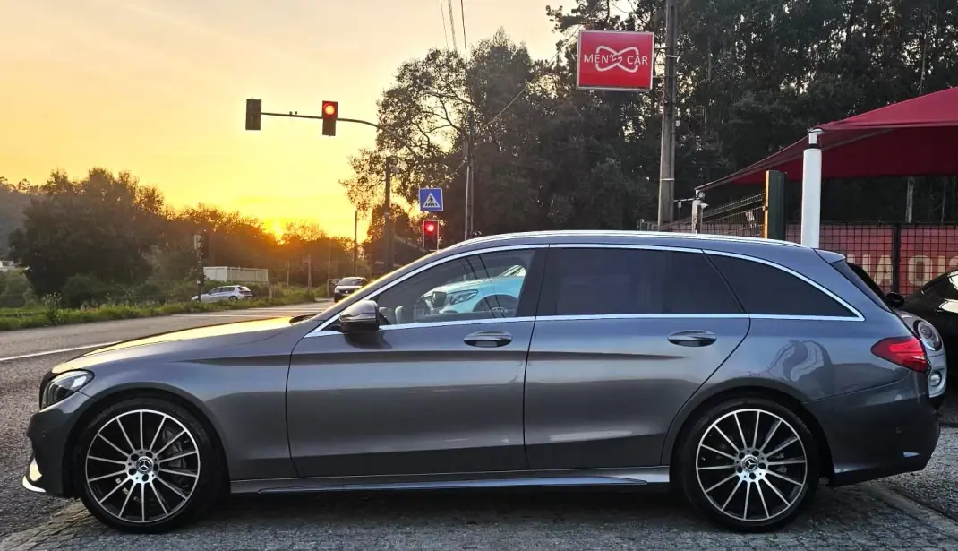 Mercedes-Benz C 220 2017 - 26500 EUR, 126000 km - AUTO.MOTO.pt - 126000km - foto 3 de 32