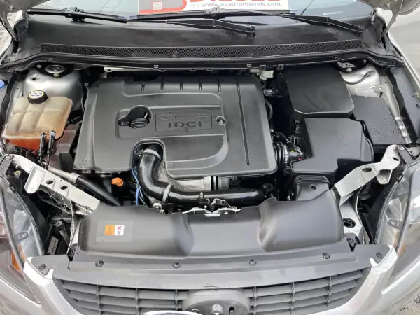 Ford Focus 2010 - 5950 EUR, 213699 km - AUTO.MOTO.pt - 213699km - foto 12 de 12