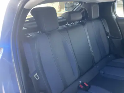Peugeot e-208 2023 - 18500 EUR, 57554 km - 57554km - foto 18 de 39