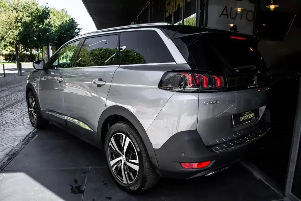 Peugeot 5008 2021 - 24900 EUR, 147346 km - AUTO.MOTO.pt - 147346km - foto 3 de 45