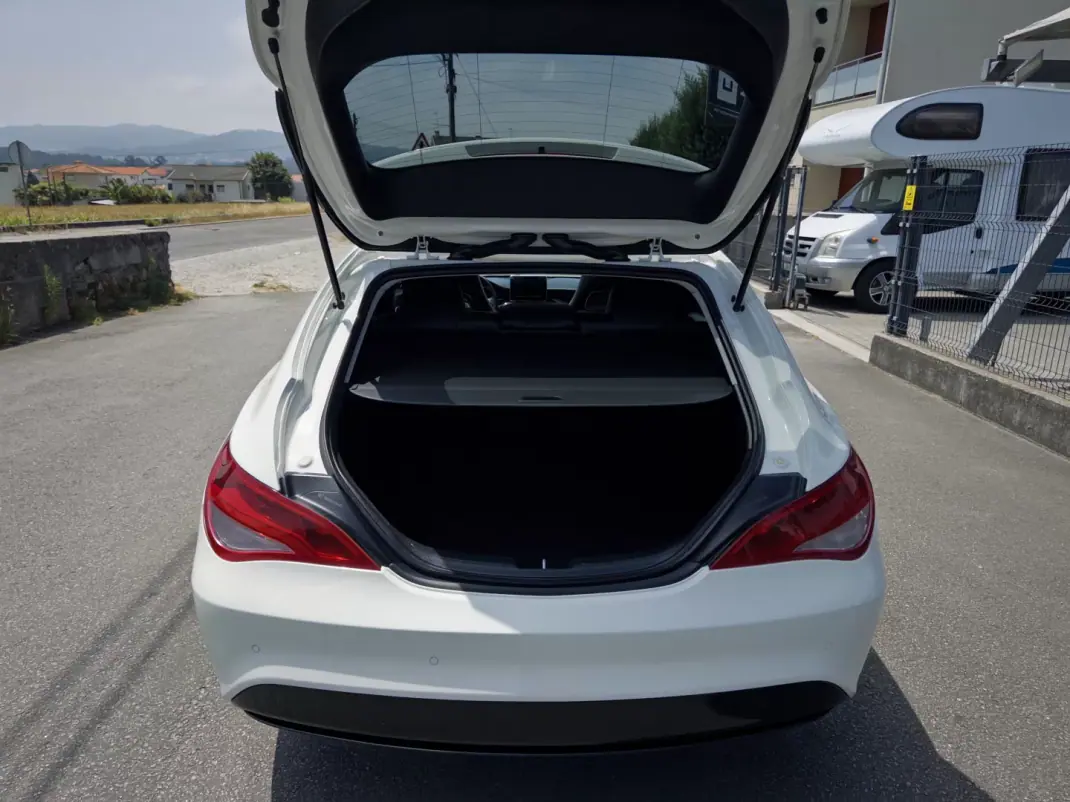 Mercedes-Benz CLA 180 2017 - 17500 EUR, 206000 km - 206000km - foto 8 de 51