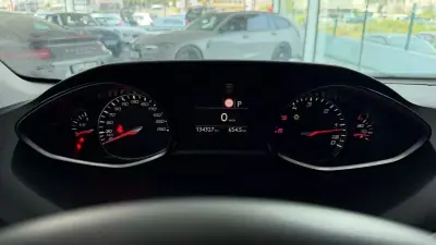 Peugeot 308 SW 2019 - 13990 EUR, 134327 km - AUTO.MOTO.pt - 134327km - foto 24 de 28