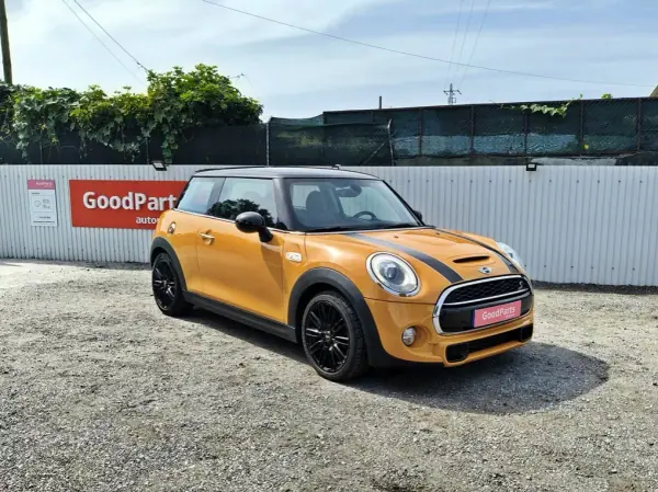 MINI Berlingo 2015 - 18000 EUR, 101200 km - AUTO.MOTO.pt - 101200km - foto 10 de 29