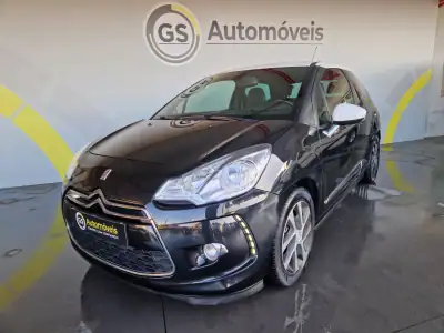 DS DS3 2011 - 9990 EUR, 188000 km - AUTO.MOTO.pt - 188000km - foto 15 de 22