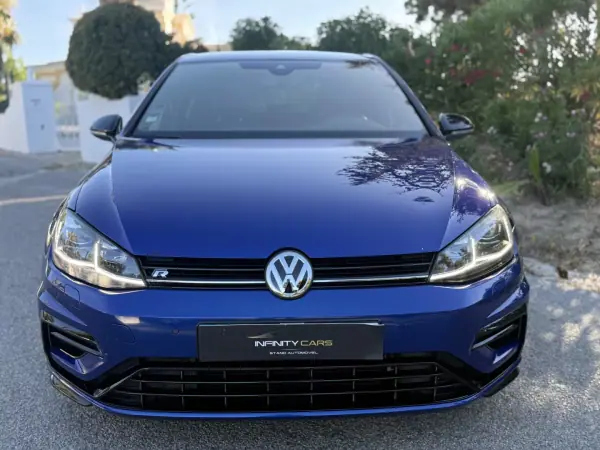 Volkswagen Golf 2018 - 35999 EUR, 80000 km - AUTO.MOTO.pt - 80000km - foto 3 de 23