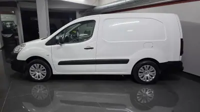 Citroën Berlingo 1.6 Bluehdi L2 100 cv longa C Iva 2018 - 16990 EUR, 84000 km - AUTO.MOTO.pt - 84000km - foto 11 de 15