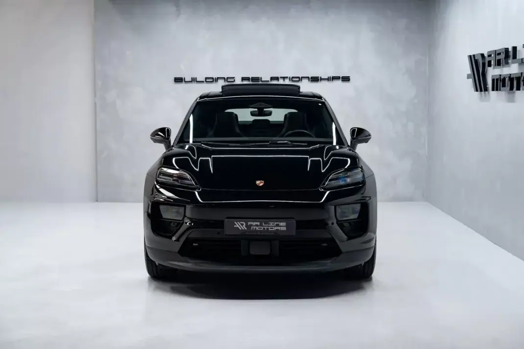 Porsche Macan 2025 - 74950 EUR, 22000 km - 22000km - foto 5 de 55