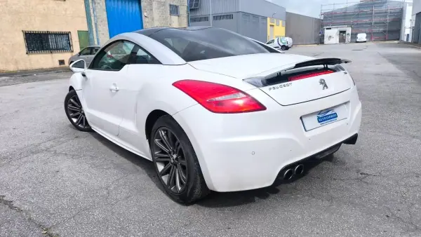 Peugeot RCZ 2011 - 10900 EUR, 158000 km - AUTO.MOTO.pt - 158000km - foto 5 de 19