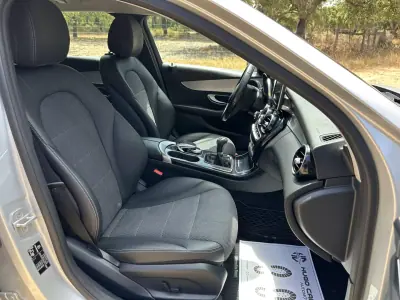 Mercedes-Benz C 180 2014 - 13500 EUR, 200000 km - AUTO.MOTO.pt - 200000km - foto 9 de 14