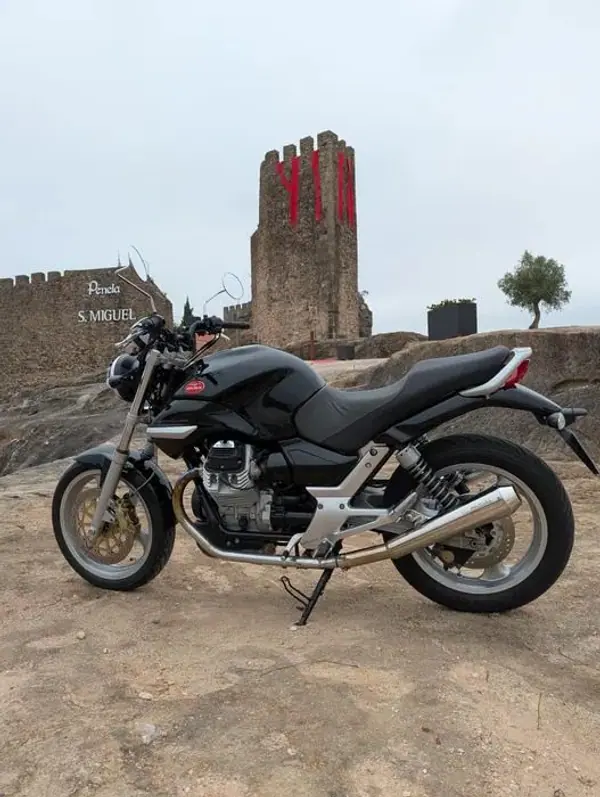 Moto Guzzi Breva 750 Breva 750 2009 Gasolina — 11 000 km · Coimbra Moto Guzzi Breva 750 2009