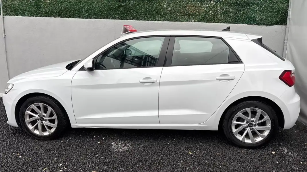 Audi A1 Sportback 2022 - 16400 EUR, 89000 km - AUTO.MOTO.pt - 89000km - foto 3 de 12