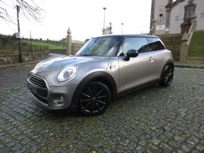 MINI 3 Portas 2018 - 18490 EUR, 164000 km - AUTO.MOTO.pt - 164000km - foto 2 de 53