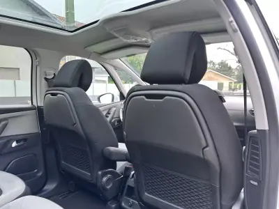 Citroën C4 Picasso 2015 - 9250 EUR, 160000 km - AUTO.MOTO.pt - 160000km - foto 56 de 68