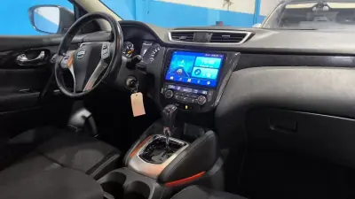 Nissan Qashqai 2015 - 14300 EUR, 140000 km - AUTO.MOTO.pt - 140000km - foto 15 de 20