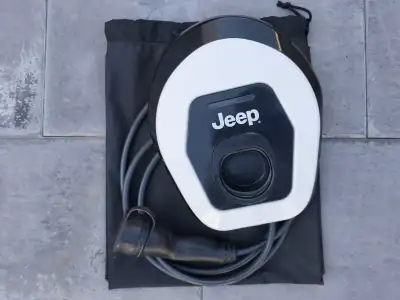 Jeep Compass 2020 - 22990 EUR, 79241 km - AUTO.MOTO.pt - 79241km - foto 8 de 30