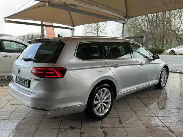 Volkswagen Passat Variant 2015 - 13950 EUR, 242286 km - AUTO.MOTO.pt - 242286km - foto 8 de 36