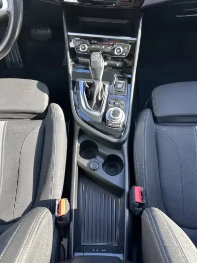 BMW 216 Gran Tourer 2015 - 14900 EUR, 180000 km - AUTO.MOTO.pt - 180000km - foto 56 de 77