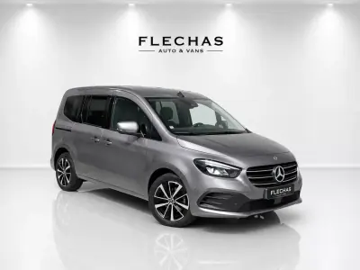 Mercedes-Benz T 180 2022 - 25900 EUR, 65000 km - AUTO.MOTO.pt - 65000km - foto 8 de 11