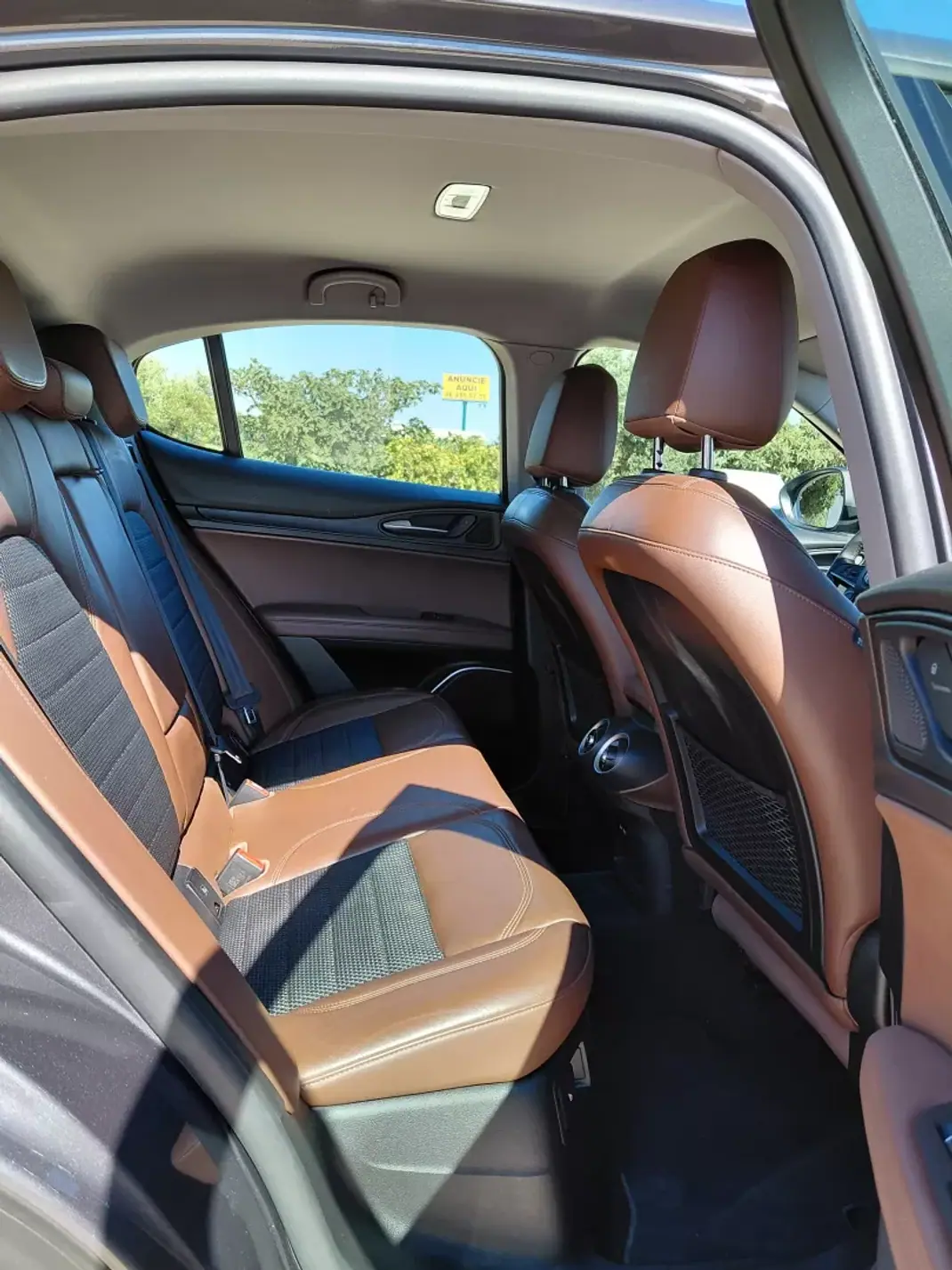 Alfa Romeo Stelvio 2018 - 24900 EUR, 160000 km - 160000km - foto 9 de 14