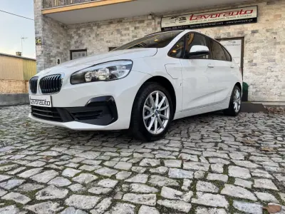 BMW 225xe Active Tourer 2018 - 18900 EUR, 68000 km - AUTO.MOTO.pt - 68000km - foto 24 de 52
