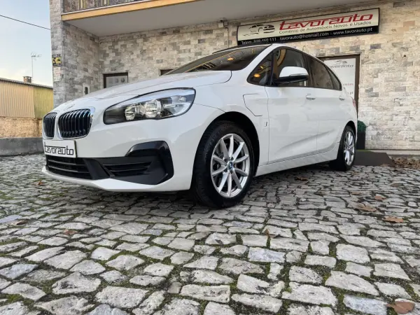 BMW 225xe Active Tourer 2018 - 18900 EUR, 68000 km - AUTO.MOTO.pt - 68000km - foto 24 de 52