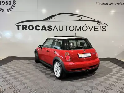 MINI 3 Portas 2005 - 11900 EUR, 85312 km - 85312km - foto 8 de 47