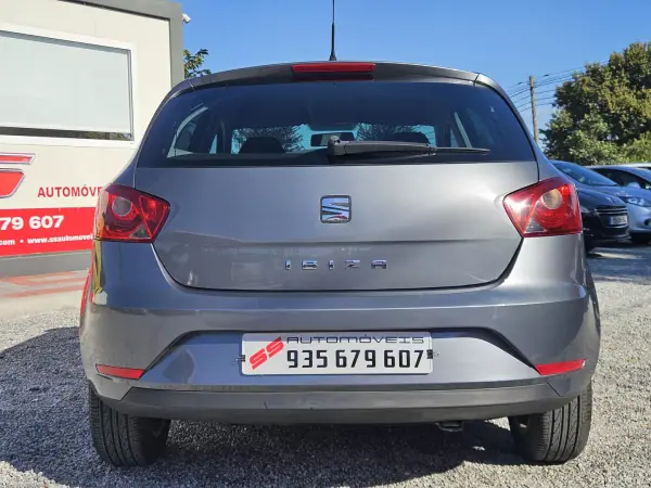 SEAT Ibiza 2016 - 9900 EUR, 122800 km - AUTO.MOTO.pt - 122800km - foto 6 de 40