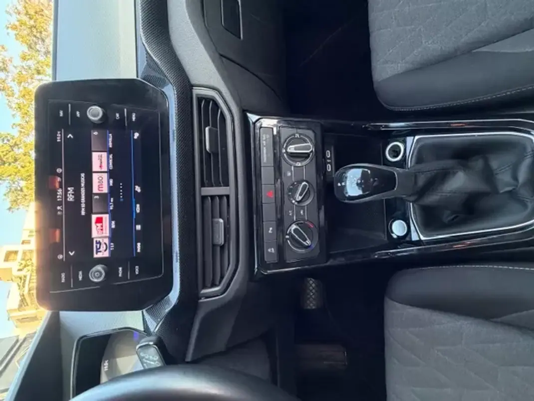 Volkswagen T-Cross 2024 - 22900 EUR, 47800 km - AUTO.MOTO.pt - 47800km - foto 4 de 12