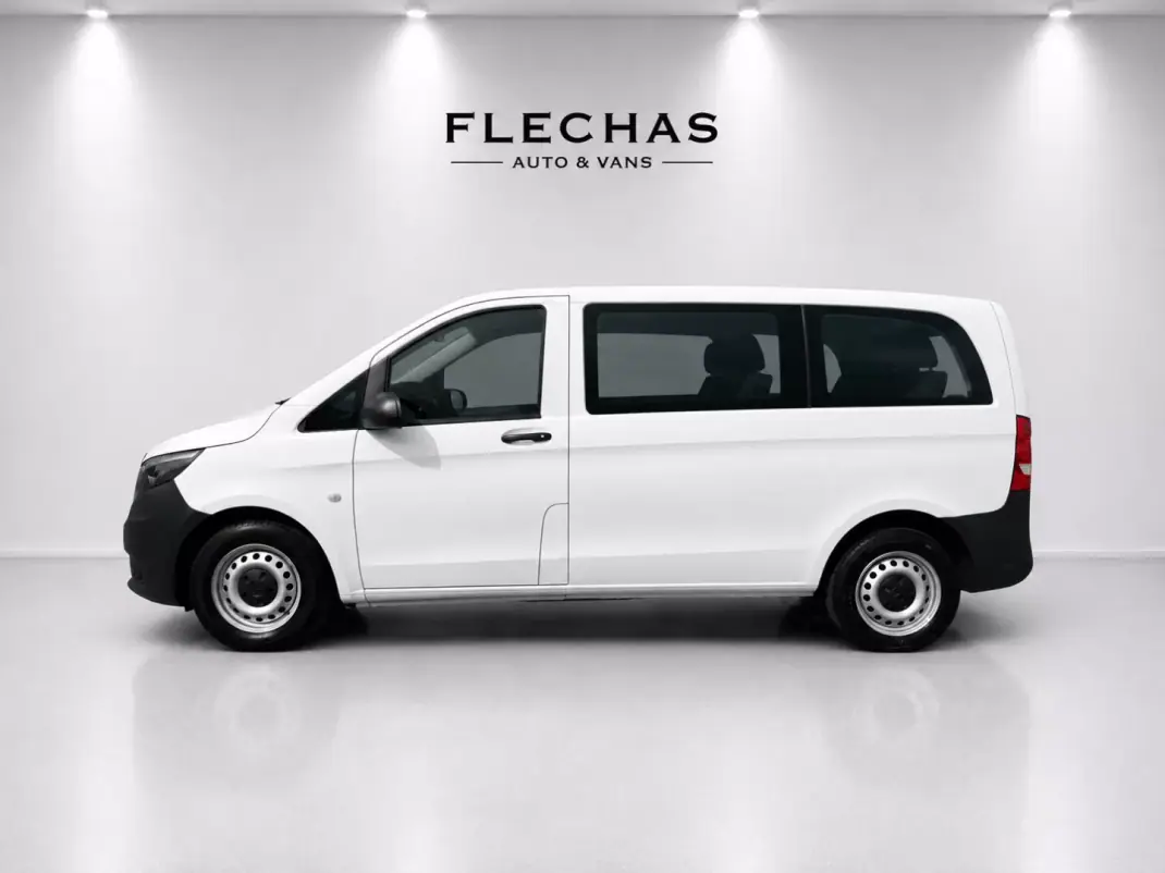 Mercedes-Benz Vito Tourer 2017 - 25000 EUR, 176000 km - AUTO.MOTO.pt - 176000km - foto 3 de 12