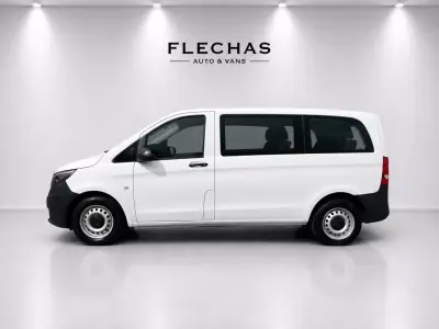 Mercedes-Benz Vito Tourer 2017 - 25000 EUR, 176000 km - AUTO.MOTO.pt - 176000km - foto 3 de 12