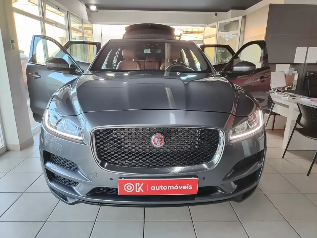 Jaguar F-Pace 2017 - 22500 EUR, 147000 km - AUTO.MOTO.pt - 147000km - foto 21 de 40