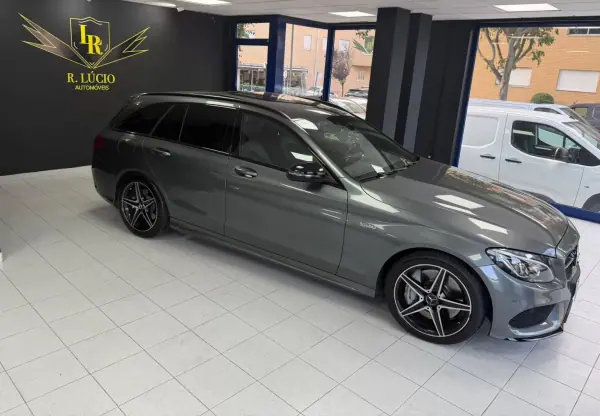 Mercedes-Benz C 43 AMG 2016 — foto 3 de 30