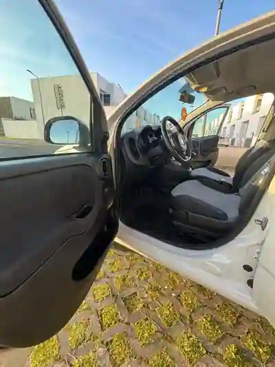 Fiat Panda 2017 - 6800 EUR, 127500 km - AUTO.MOTO.pt - 127500km - foto 4 de 12