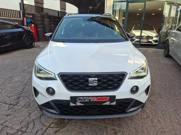 SEAT Arona 2022 — photo 3 of 41