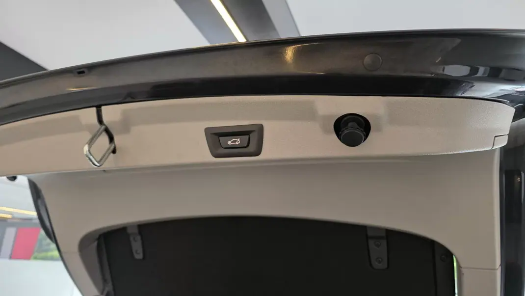 BMW 418 Gran Coupé 2015 - 16900 EUR, 272963 km - AUTO.MOTO.pt - 272963km - foto 23 de 64