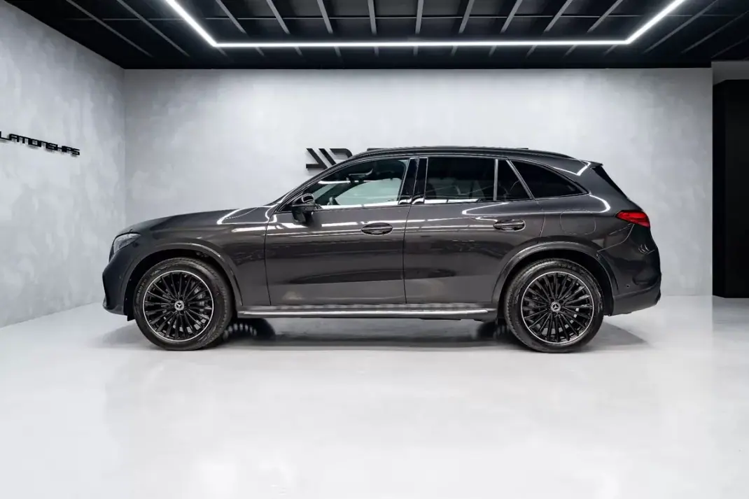 Mercedes-Benz GLC 300 2024 - 69950 EUR, 20000 km - AUTO.MOTO.pt - 20000km - foto 20 de 60