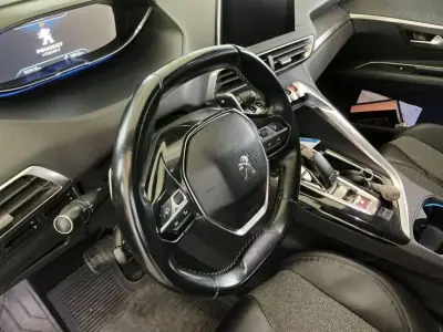 Peugeot 3008 2018 - 17990 EUR, 107419 km - AUTO.MOTO.pt - 107419km - foto 5 de 10