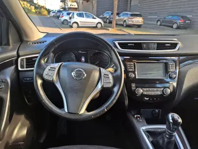 Nissan Qashqai 2014 - 13700 EUR, 150000 km - AUTO.MOTO.pt - 150000km - foto 12 de 25