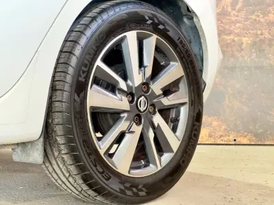 Nissan Micra 2018 — foto 2 de 24