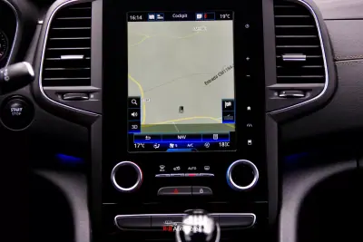 Renault Talisman Sport Tourer 2016 - 14750 EUR, 104000 km - AUTO.MOTO.pt - 104000km - foto 44 de 46