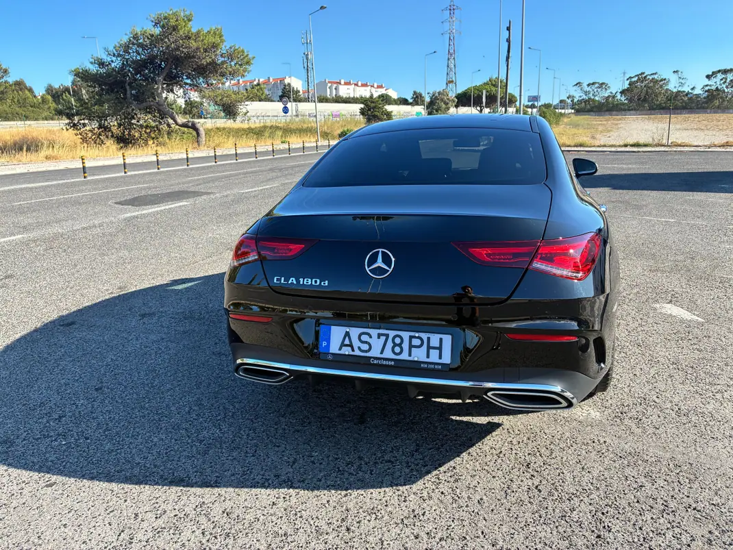 Mercedes-Benz CLA 180 2022 - 27500 EUR, 89000 km - 89000km - foto 5 de 8