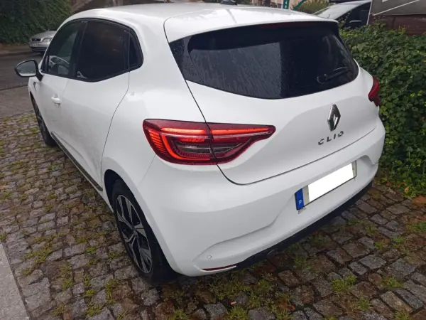 Renault Clio 2022 - 14990 EUR, 161494 km - 161494km - foto 5 de 10