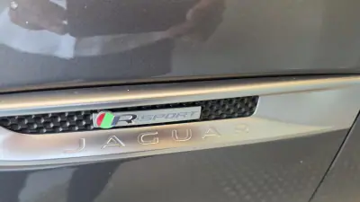 Jaguar F-Pace 2017 - 19500 EUR, 157804 km - 157804km - foto 37 de 74