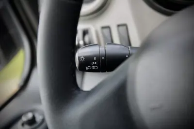 Renault 2019 - 16990 EUR, 188000 km - AUTO.MOTO.pt - 188000km - foto 11 de 21